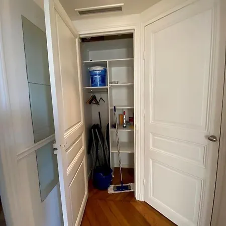 Apartment Etienne Marcel 2 1er